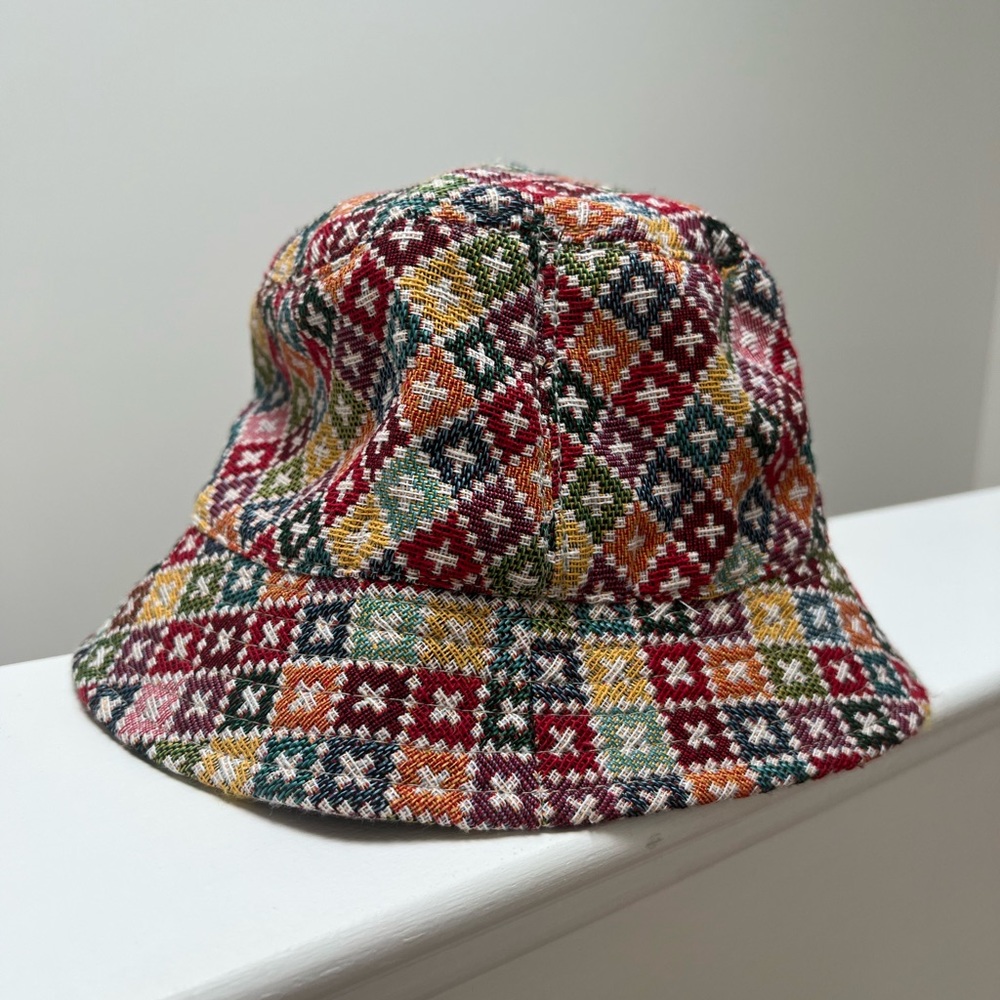 New Quilted Cotton Bucket Hat - Picture 2 of 6